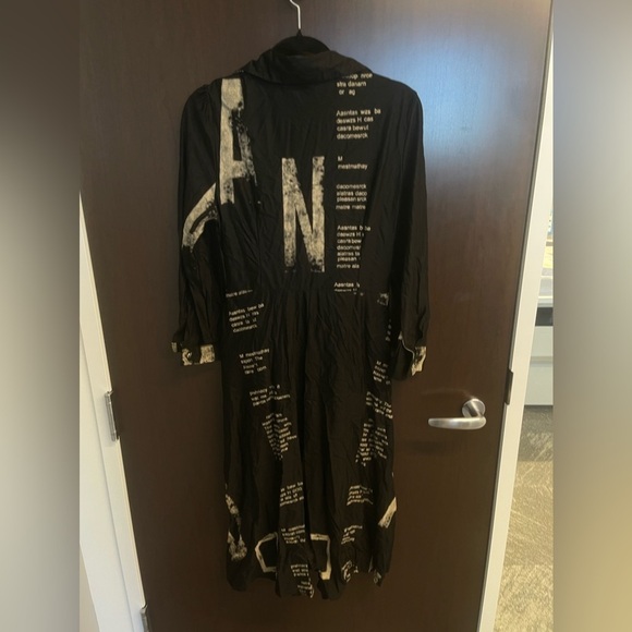 Women’s Long Sleeve Black Printed Dress - Picture 6 of 7